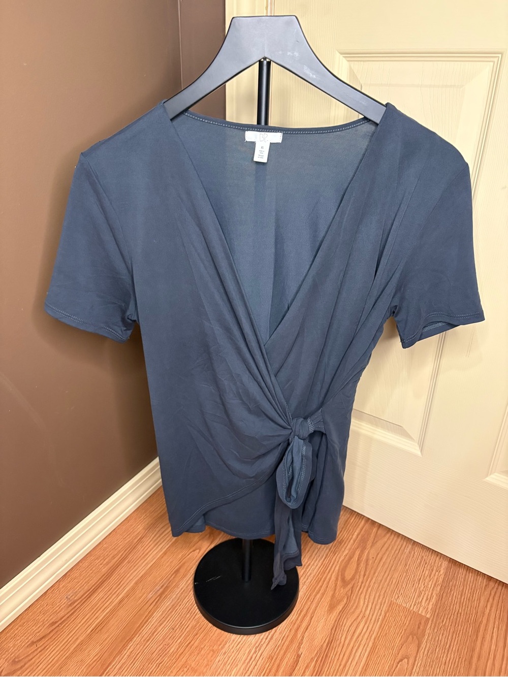 bp dark Gray Tie-Front Short Sleeve Wrap Top